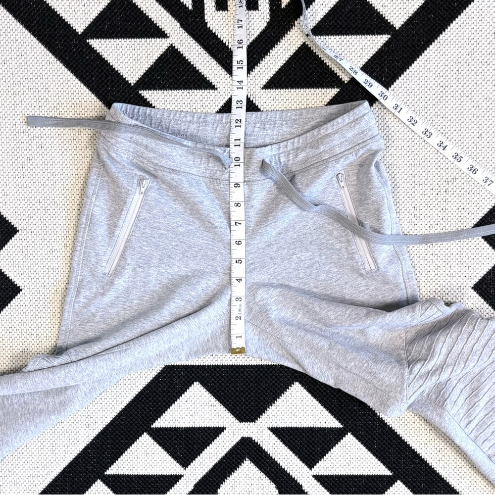Alo Yoga Urban Moto Jogger in Dove Gray - Picture 9 of 15